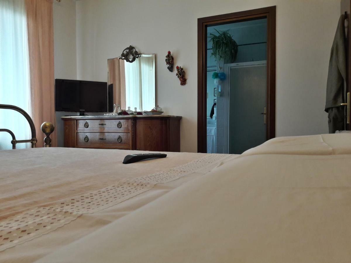 Da Zio Sasa Bed and Breakfast Mirano Exteriör bild